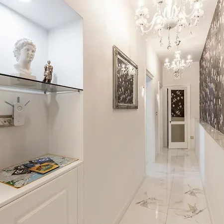 Guest house Elixir Luxury - In The Old Town 4*