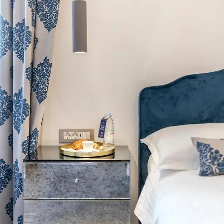 Elixir Luxury - In The Old Town Guest house