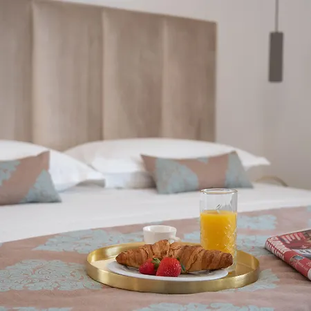 Elixir Luxury - In The Old Town Guest house 4*