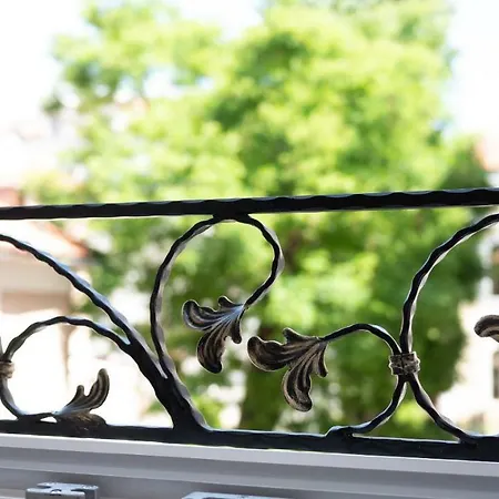 Elixir Luxury - In The Old Town